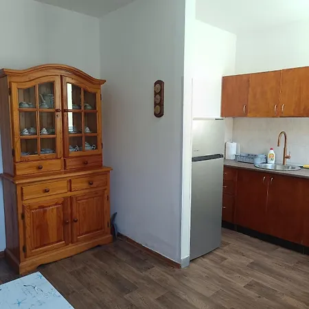 Apartment Quiet - Free Parking - 5 Min To Center