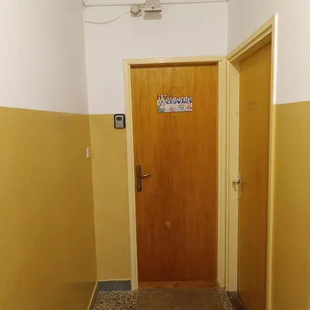 Apartment Quiet - Free Parking - 5 Min To Center *